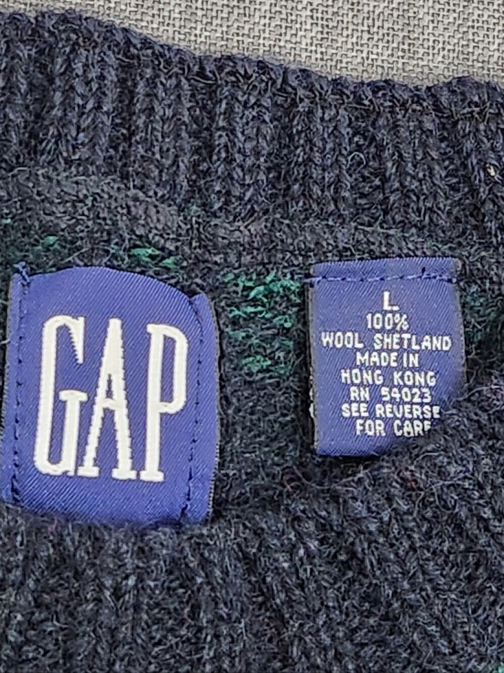 Vintage GAP 100% Wool Chunky Holiday Sweater.  Large - Picture 4 of 6